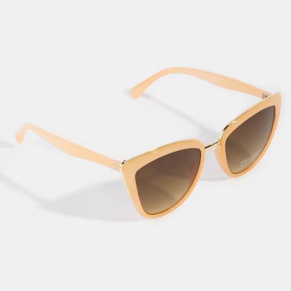 Accessories - Chic Peach Cat-Eye Sunglasses